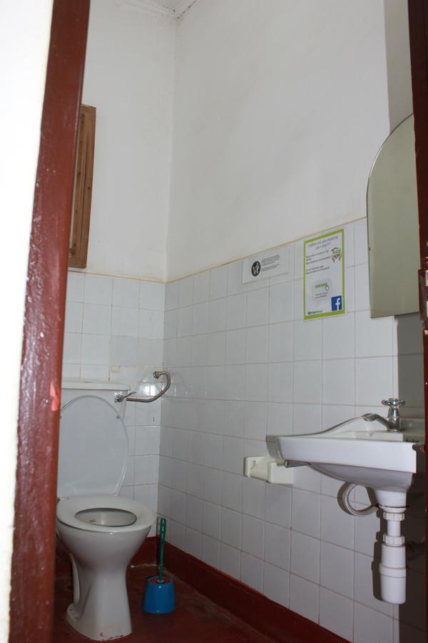 Hostel Hoff Moshi Exteriör bild